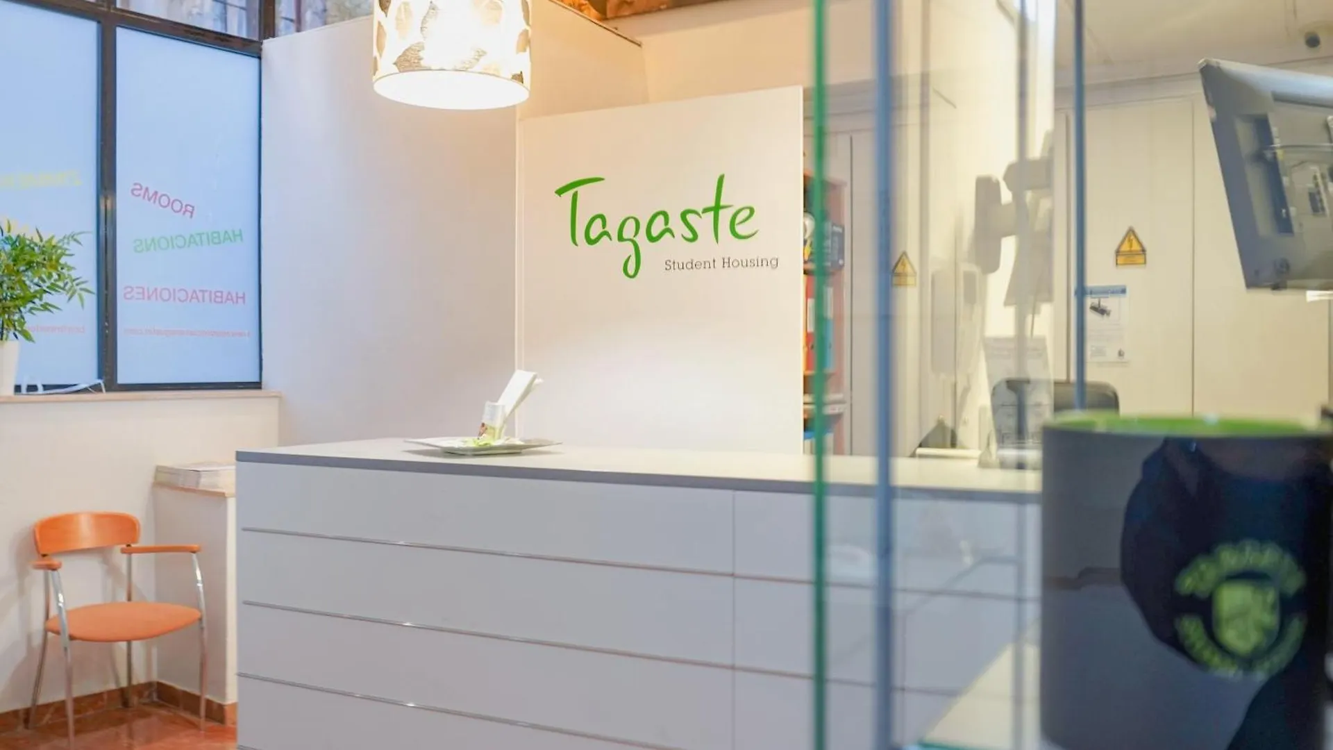Residencia Universitaria Tagaste Барселона Апартаменты