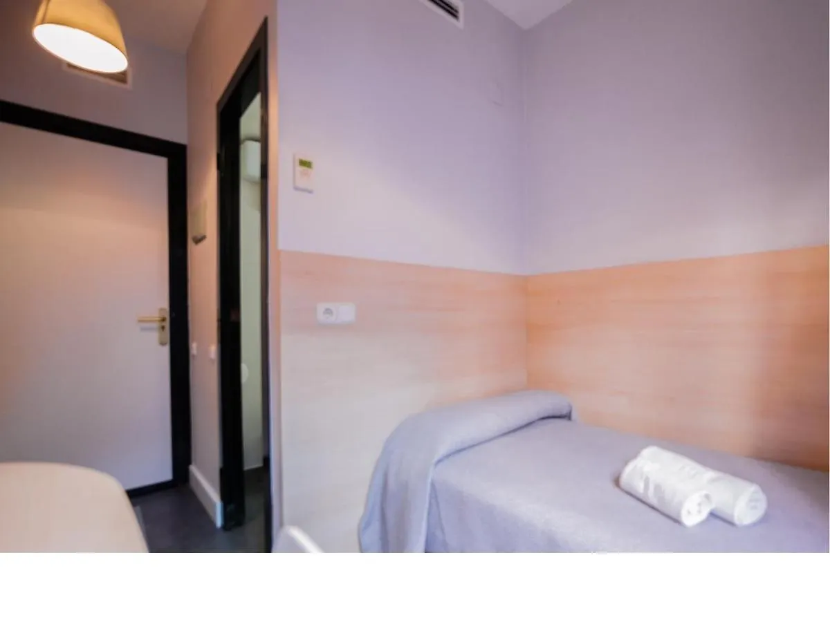 Residencia Universitaria Tagaste Barcelona Spanien