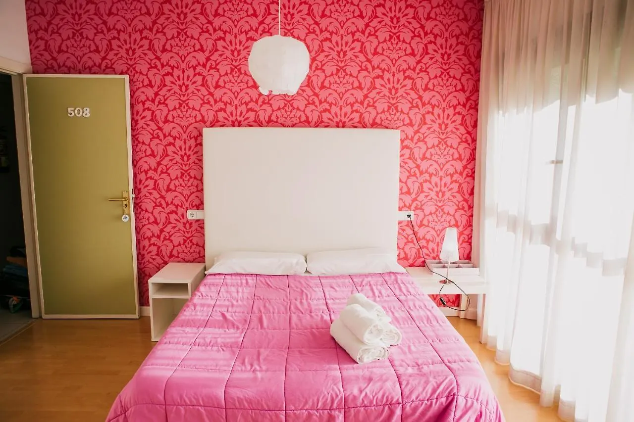 Residencia Universitaria Tagaste Barcelona Spanien